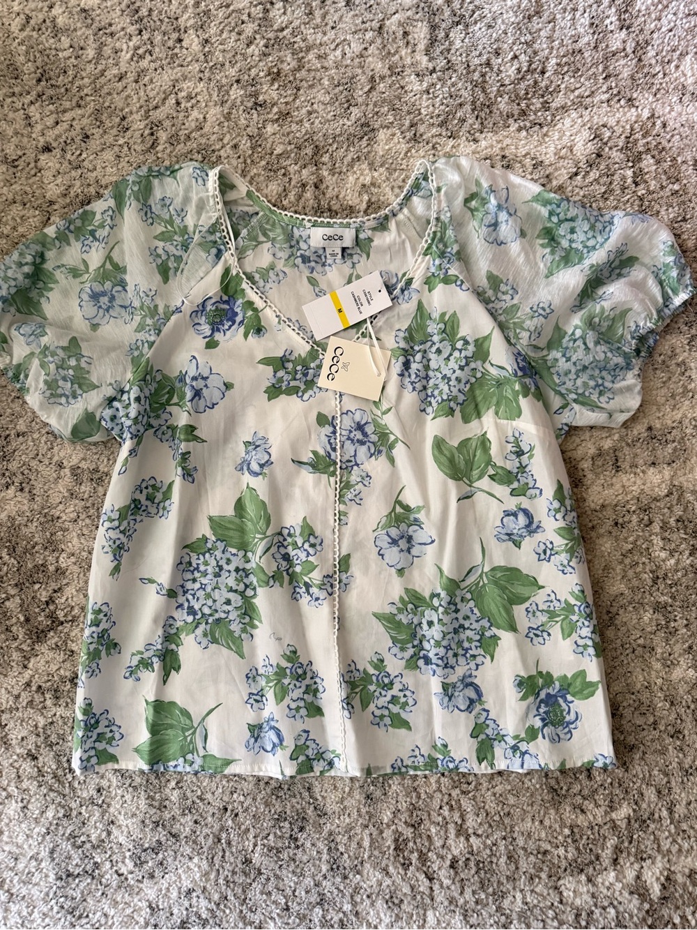 CeCe WomenWhite Floral Short-Sleeve Top - Green & Blue Print